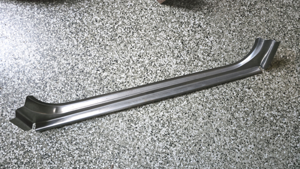 Blechprofil Seitenwandunterteil (Oberschweller) links Trabant P601 T1.1 Nachproduktion